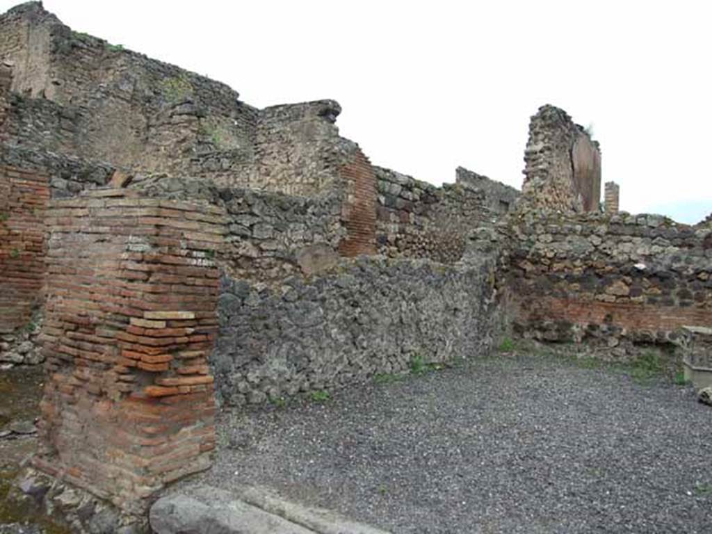 VI.10.15 Pompeii. May 2010. West wall.