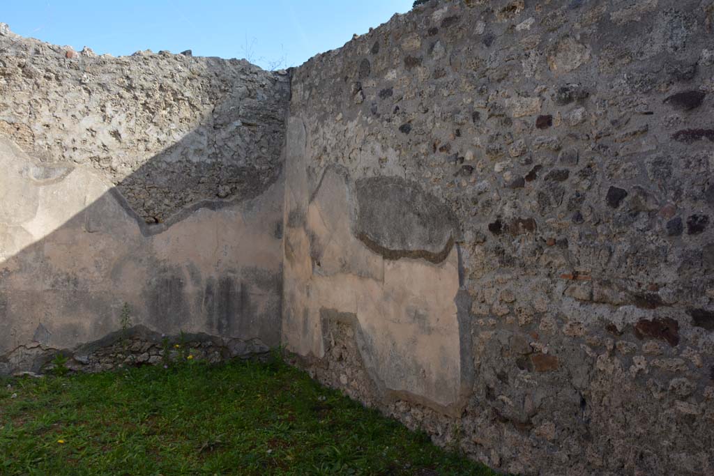 VI.11.9 Pompeii. October 2017. Room 5, south-east corner.
Foto Annette Haug, ERC Grant 681269 DÉCOR