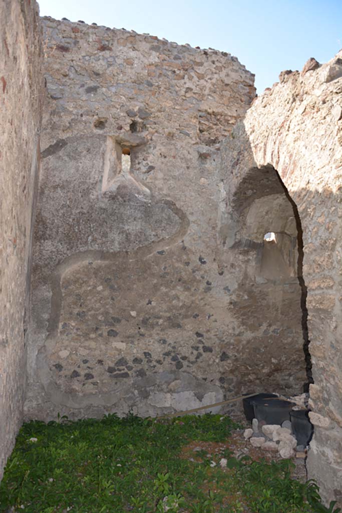 VI.11.9 Pompeii. October 2017. Room 8, looking towards west wall.
Foto Annette Haug, ERC Grant 681269 DÉCOR
