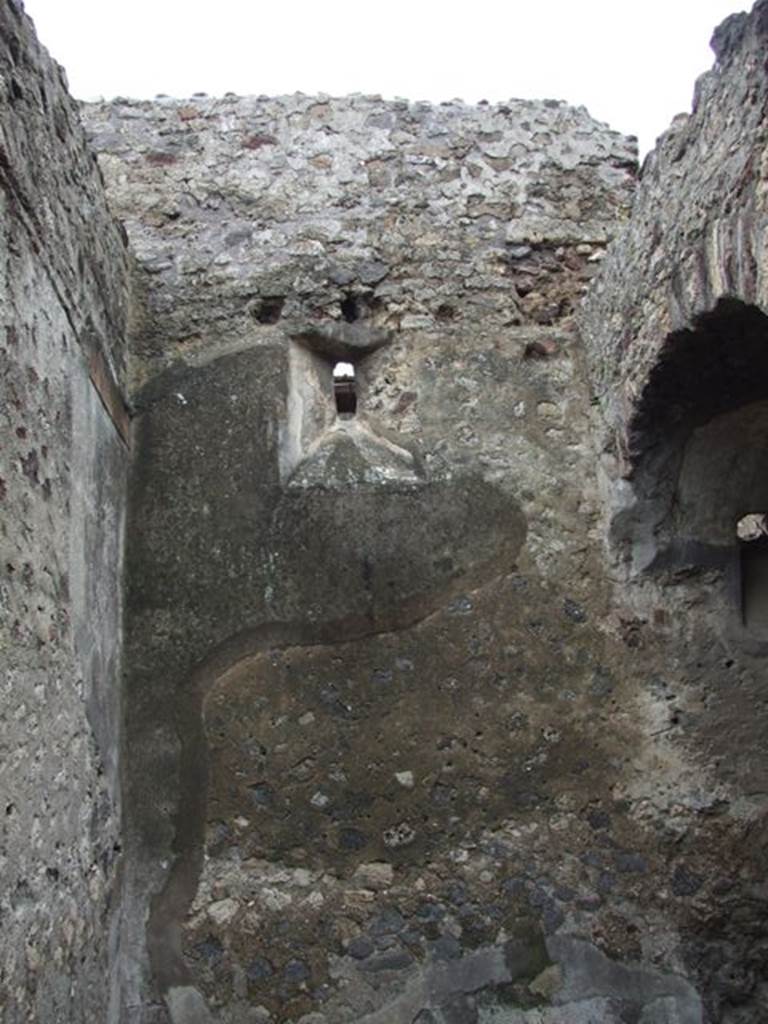 VI.11.9 Pompeii. March 2009. Room 8, west wall, with small window onto Vicolo del Fauno.