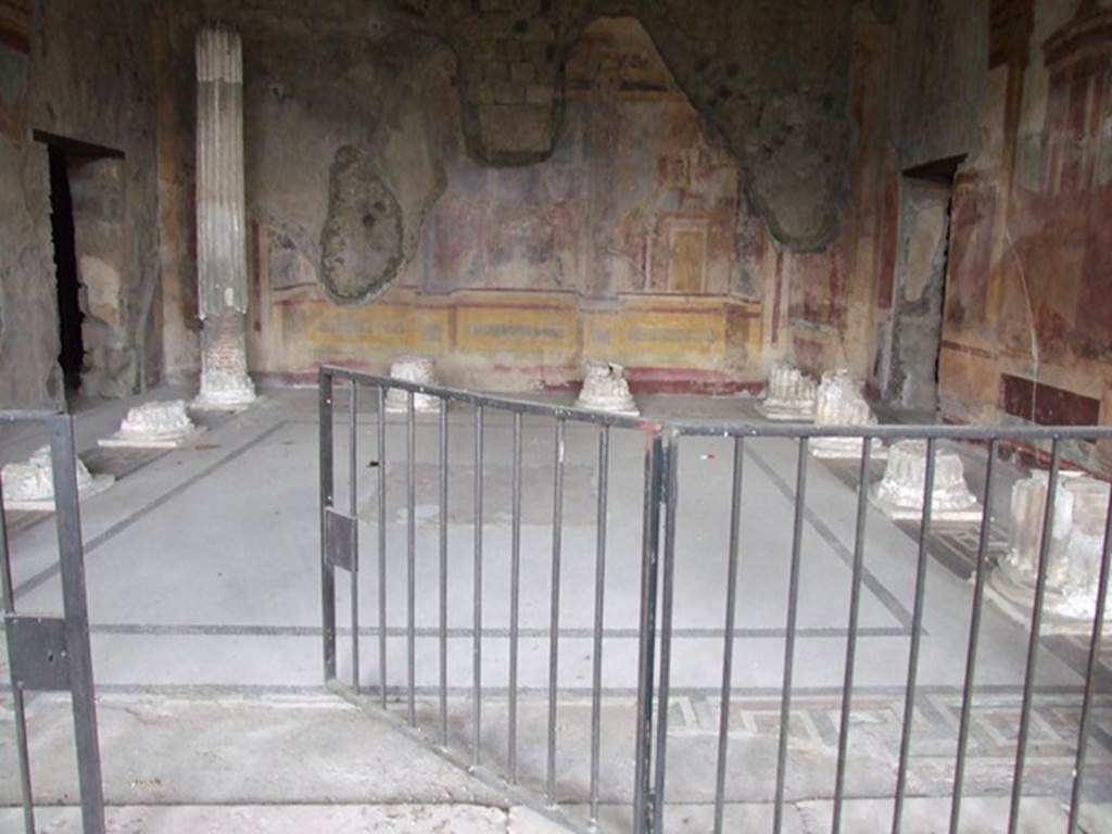 VI.11.10 Pompeii. December 2006. Room 43, looking north across mosaic floor of Corinthian oecus.