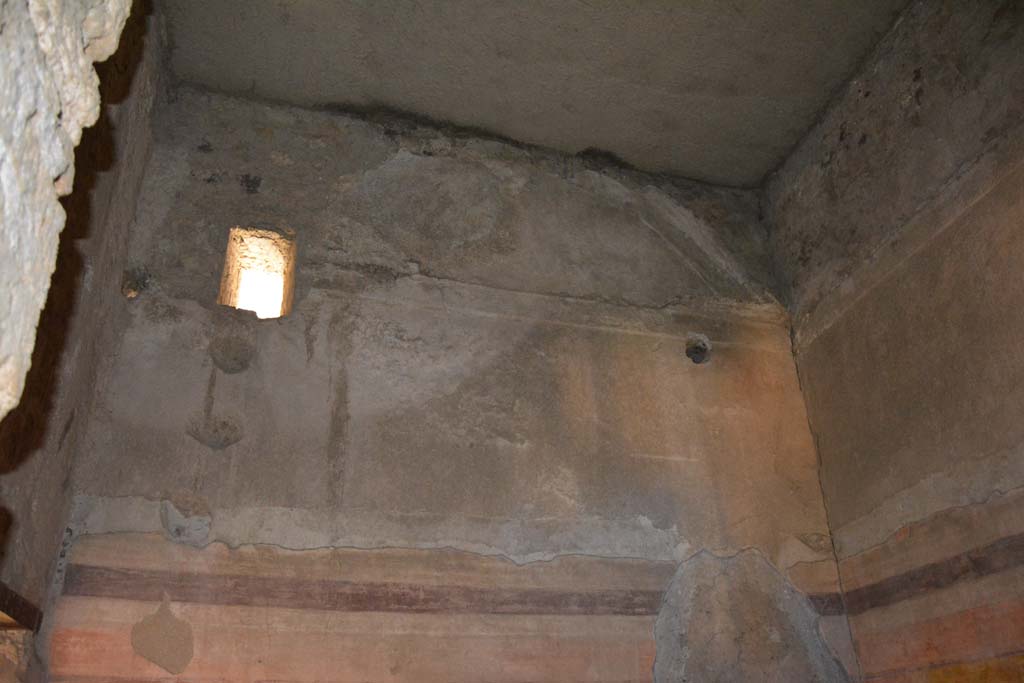 VI.11.10 Pompeii. December 2017. Room 44, upper south wall.
Foto Annette Haug, ERC Grant 681269 DÉCOR