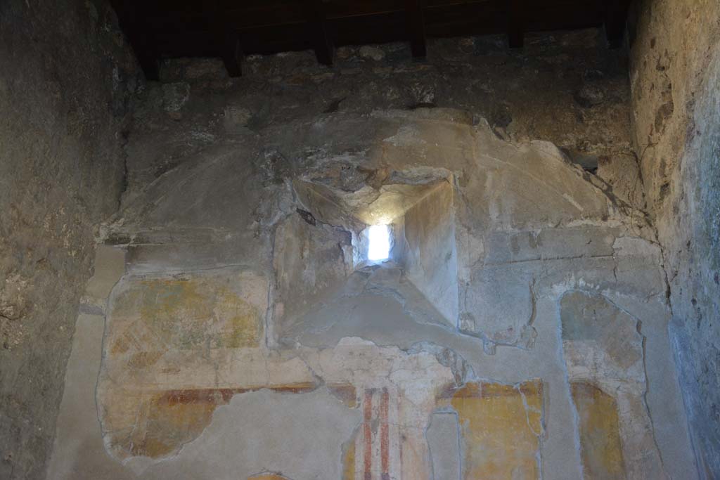VI.11.10 Pompeii. December 2017. Room 45, upper east wall.
Foto Annette Haug, ERC Grant 681269 DÉCOR