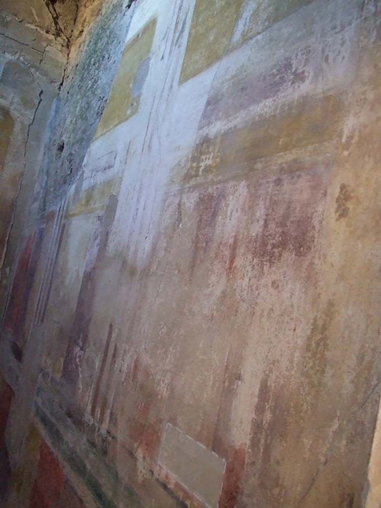 VI.11.10 Pompeii. December 2007. Room 45, looking east along south wall.