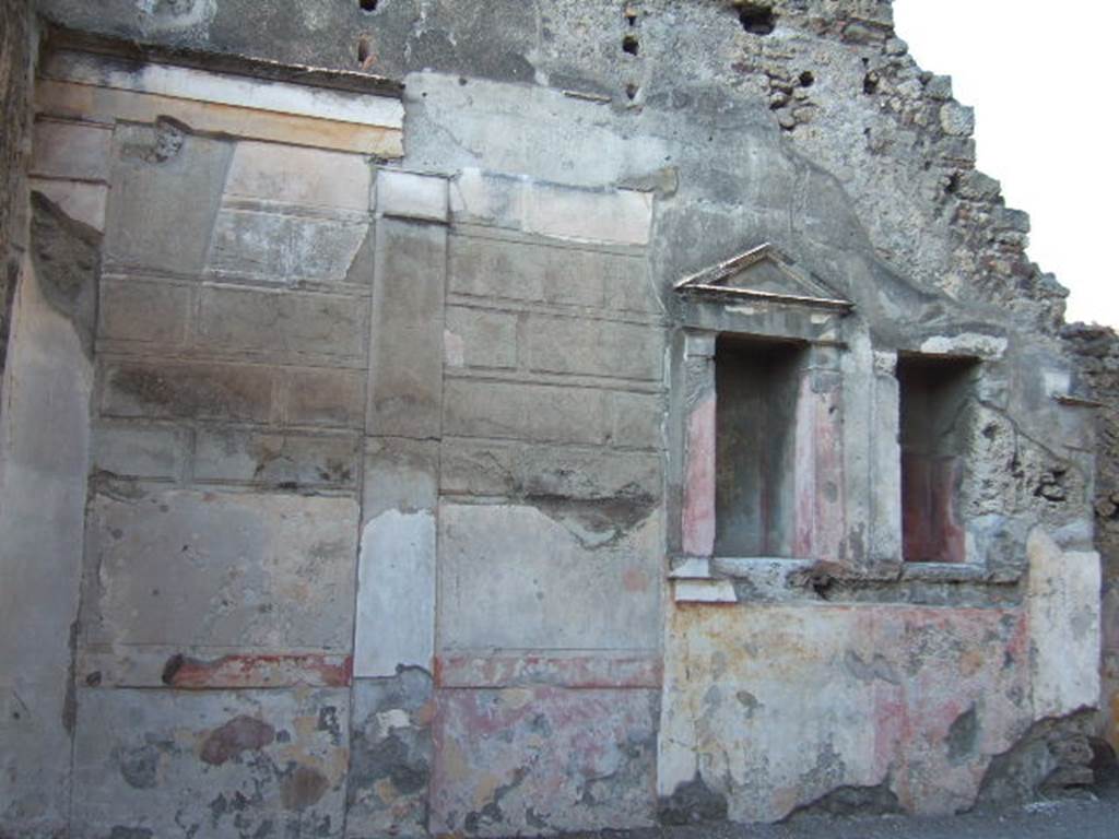 VI.12.2 Pompeii. September 2005. Rear north wall with 2 large niches.