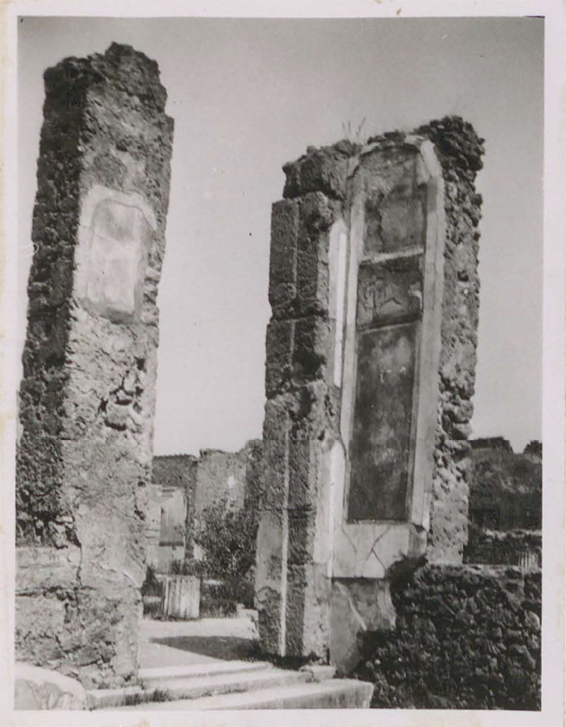 VI.12.2 Pompeii. Pre-1943.
Looking towards north-east corner of triclinium/dining room 35, with doorway and step to middle peristyle/garden.
See Warscher, T. (1946). Casa del Fauno, Swedish Institute, Rome. (p.28, n.37).