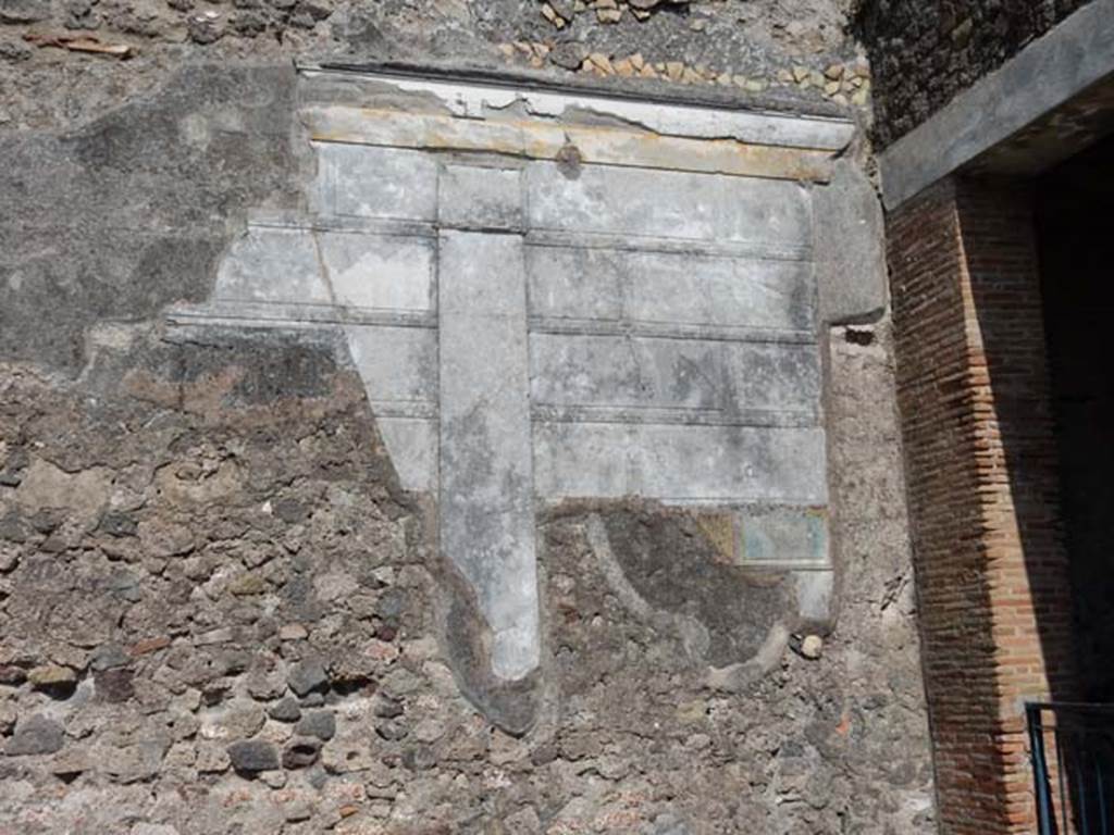 VI.12.2 Pompeii. May 2015. Looking towards east wall in south-east corner of rear peristyle. Photo courtesy of Buzz Ferebee.