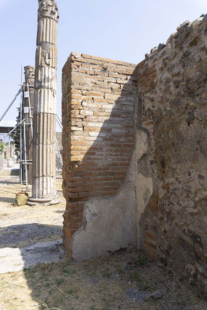 VI.12.5 Pompeii. 14th July 2017.
Room 8, looking towards doorway to atrium 7 and north-east corner of cubiculum.
Foto Annette Haug, ERC Grant 681269 DÉCOR.