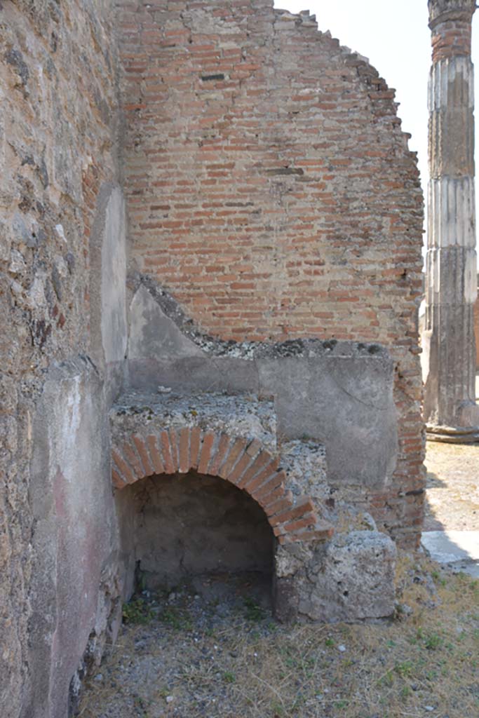 VI.12.5 Pompeii. 14th July 2017. Room 17, south-east corner, looking south.
Foto Annette Haug, ERC Grant 681269 DÉCOR.