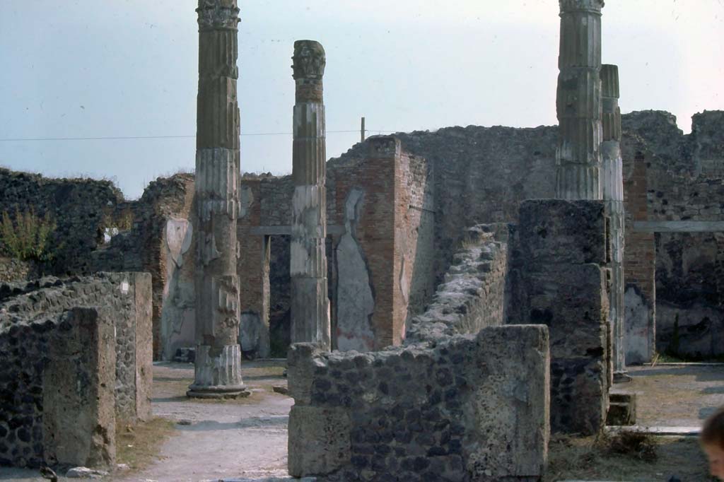 VI.12.5 Pompeii, 7th August 1976, from VI.12.2. Looking north-east.
Photo courtesy of Rick Bauer, from Dr George Fay’s slides collection.