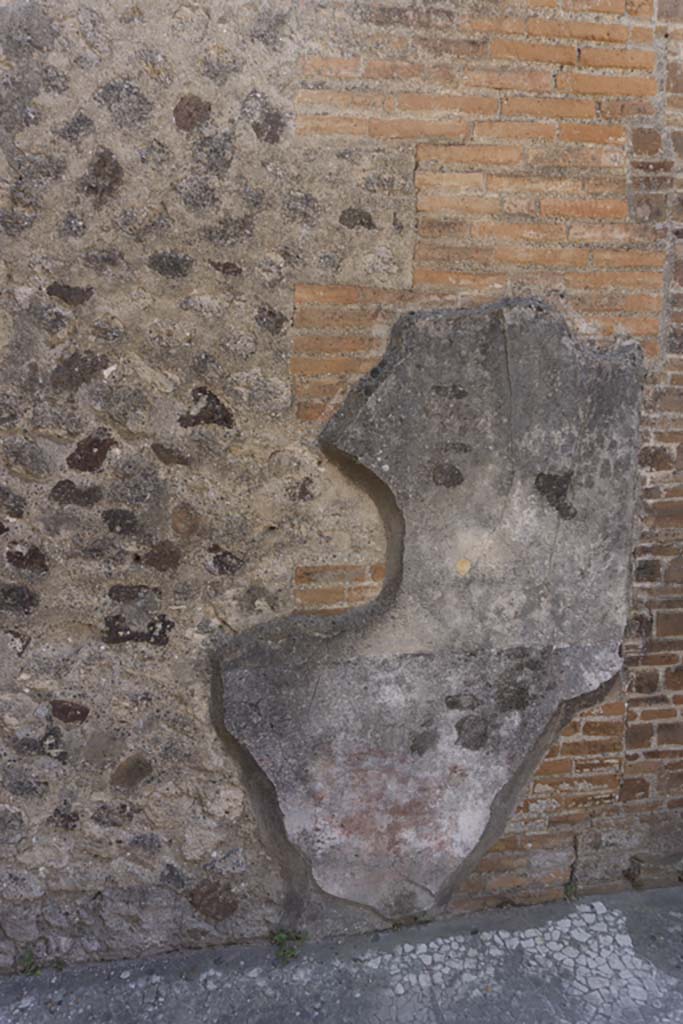 VI.12.5 Pompeii. 14th July 2017. Room 14, south wall of east ala.
Foto Annette Haug, ERC Grant 681269 DÉCOR.