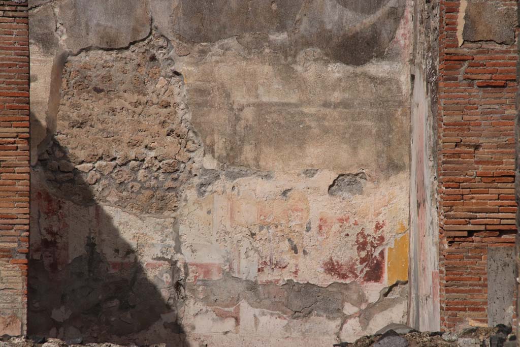 VI.13.2 Pompeii. October 2020. Looking towards north wall of summer triclinium. Photo courtesy of Klaus Heese.