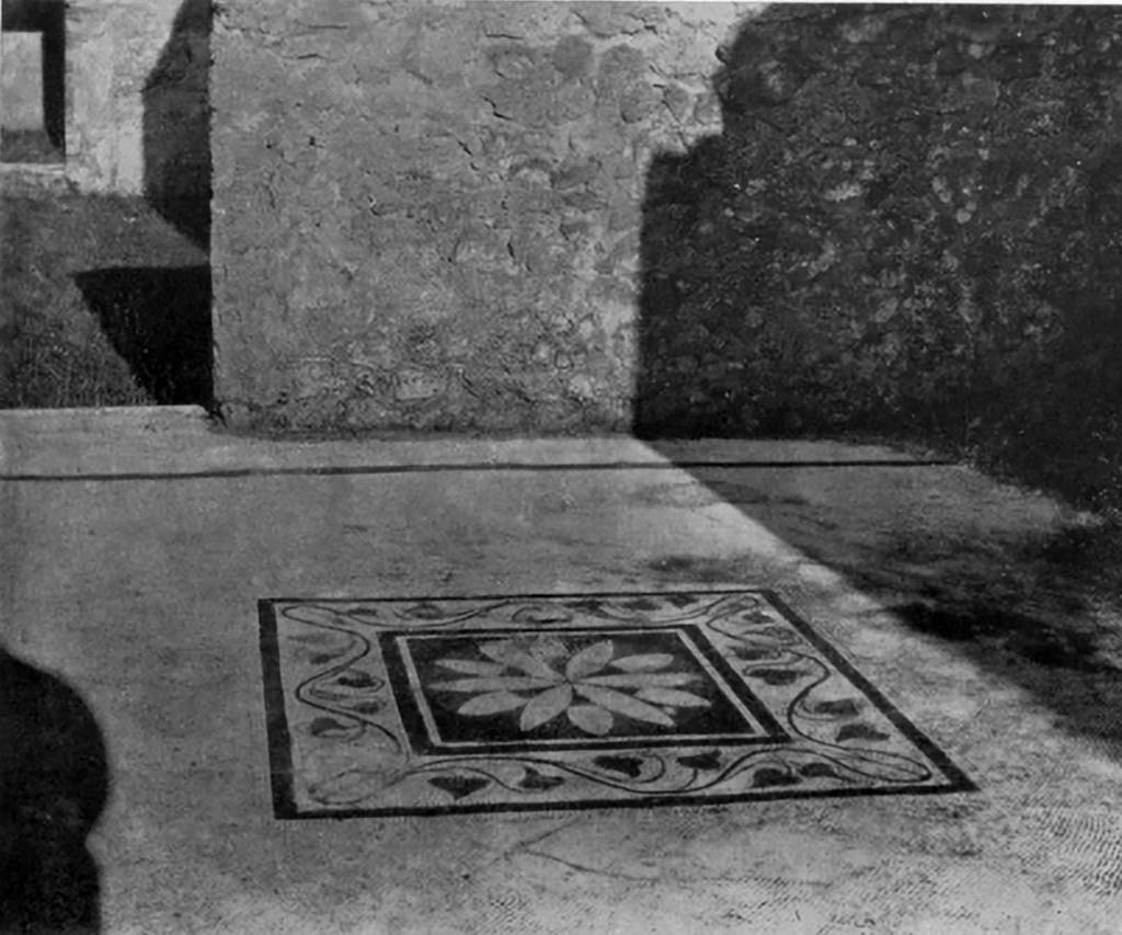 VI.13.13 Pompeii. c.1930. Looking across flooring in triclinium/oecus, towards doorway to atrium.
See Blake, M., (1930). The pavements of the Roman Buildings of the Republic and Early Empire. Rome, MAAR, 8, (p.76,81, & Pl.42, tav. 1).