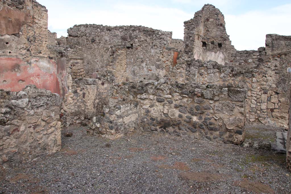 VI.14.8 Pompeii. October 2020. Doorway to small room, the cubiculum, and east side of shop with doorway to VI.14.9, on right.
Photo courtesy of Klaus Heese.