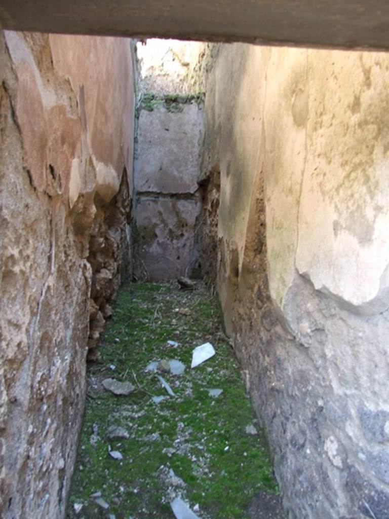 VI.14.20 Pompeii. March 2009. Room 12. Small room on south side of room 4.
