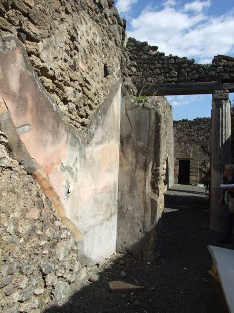VI.14.20 Pompeii. March 2009. Room 15. Triclinium. North east corner.