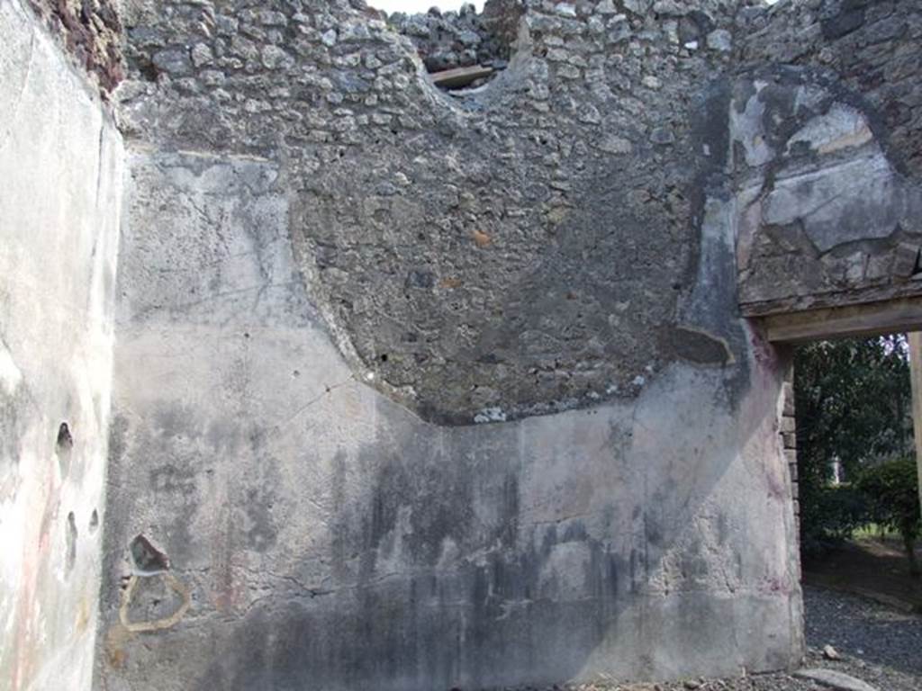VI.14.20 Pompeii. March 2009. Room 17. East wall.