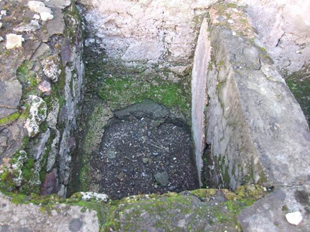 VI.14.21 Pompeii. December 2007. Left vat.