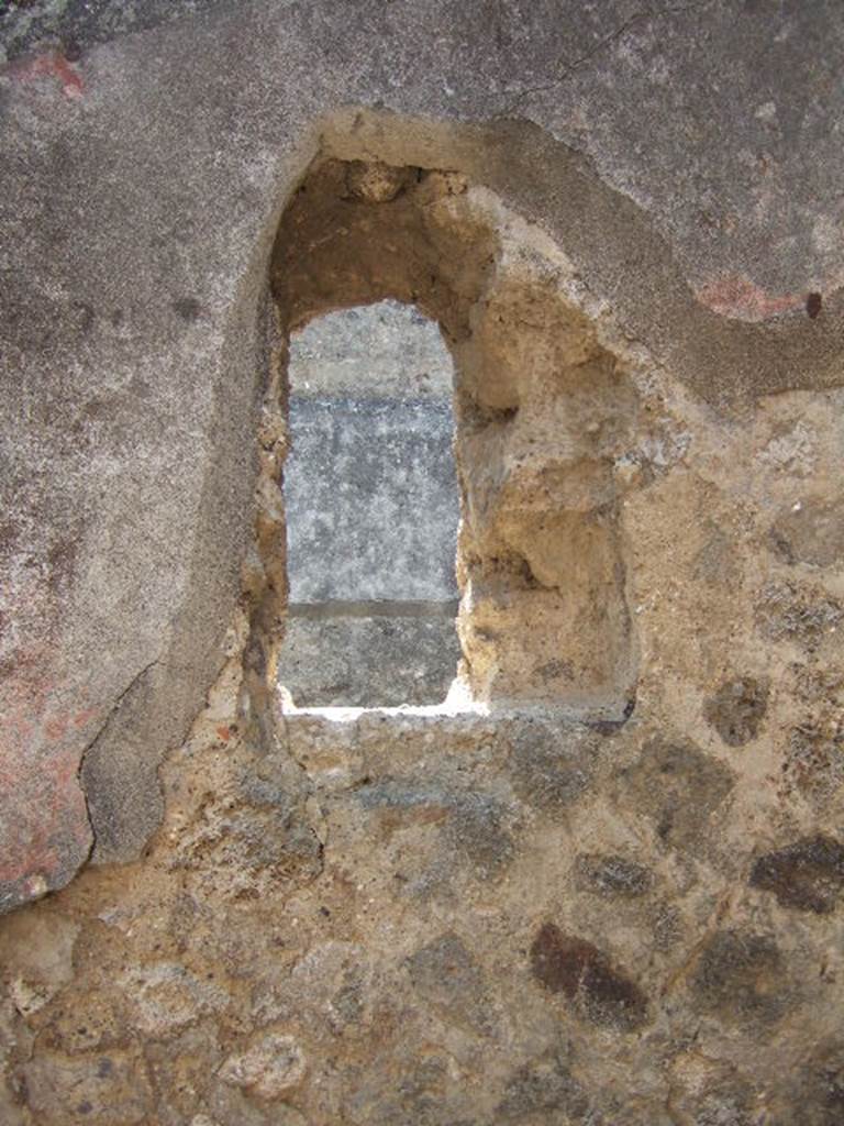 VI.14.29 Pompeii. May 2006. Small window.