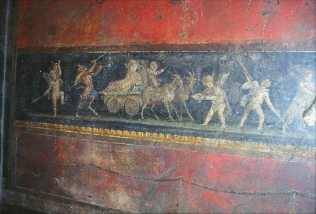 VI.15.1 Pompeii. October 1992.
North wall in north-west corner with painting of cupids celebrating a festival in honour of Bacchus.
Photo by Louis Méric courtesy of Jean-Jacques Méric.