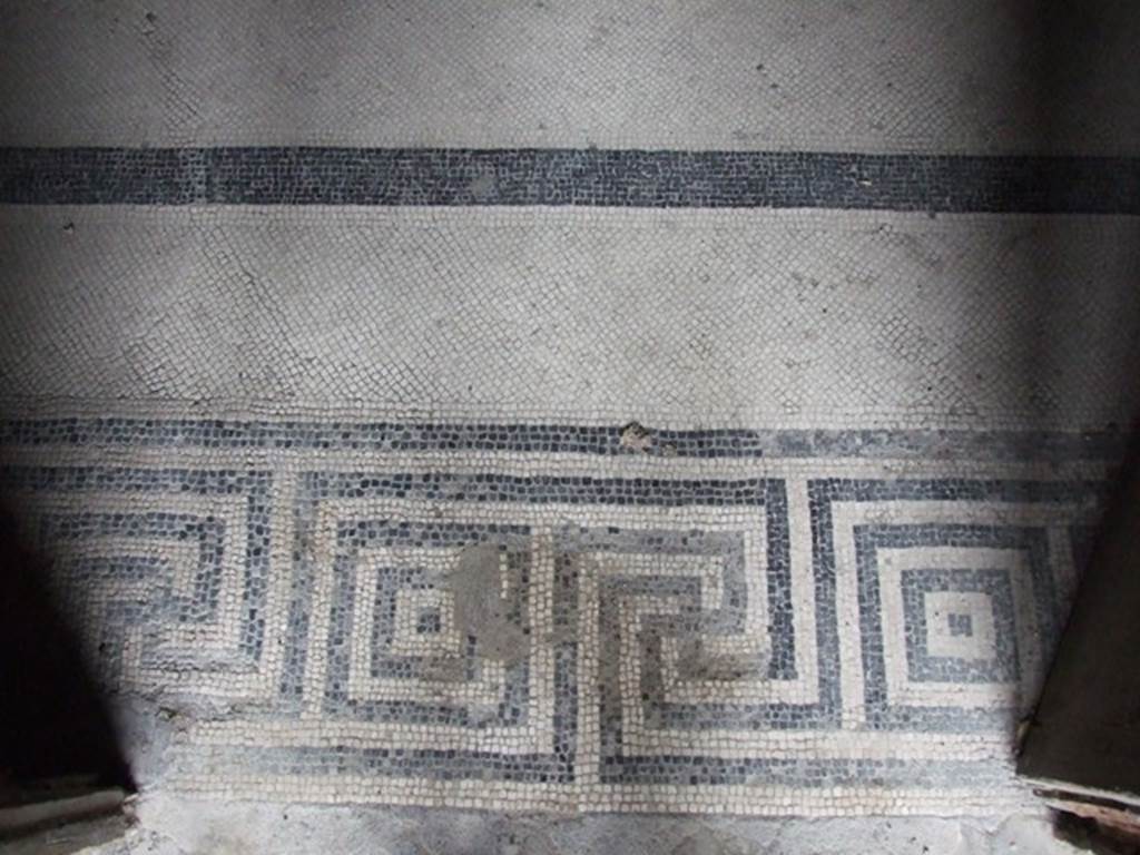 VI.15.1 Pompeii. December 2006. Mosaic at entrance to Room of the Cupids or Cherubs.