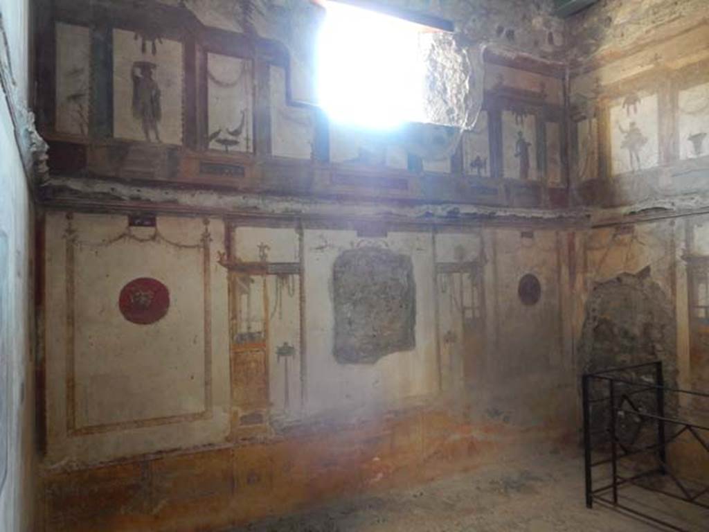 VI.15.1 Pompeii. May 2017. Looking towards east wall of oecus on south side of atrium. Photo courtesy of Buzz Ferebee.