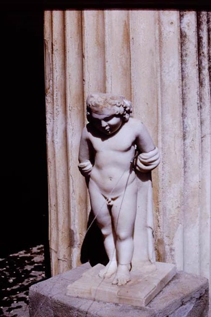 VI.15.1 Pompeii, 1968. Marble statuette of a boy. Photo by Stanley A. Jashemski.
Source: The Wilhelmina and Stanley A. Jashemski archive in the University of Maryland Library, Special Collections (See collection page) and made available under the Creative Commons Attribution-Non Commercial License v.4. See Licence and use details.
J68f0683