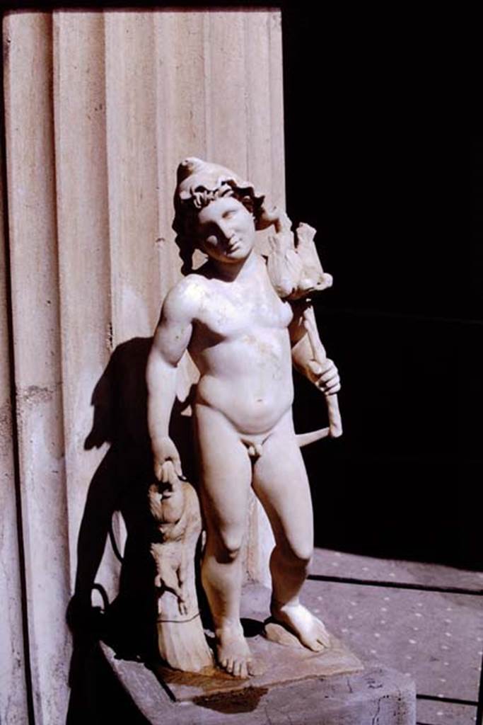 VI.15.1 Pompeii, 1968. Marble statuette in north-west corner. Photo by Stanley A. Jashemski.
Source: The Wilhelmina and Stanley A. Jashemski archive in the University of Maryland Library, Special Collections (See collection page) and made available under the Creative Commons Attribution-Non Commercial License v.4. See Licence and use details.
J68f0684