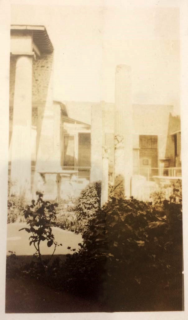 VI.15.1 Pompeii. April 1903.
Looking east across garden area towards atrium, without a roof. Photo courtesy of Rick Bauer.