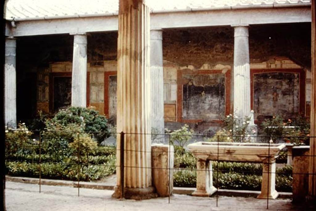 VI.15.1 Pompeii. 1959. Looking west from east portico across the peristyle garden. Photo by Stanley A. Jashemski.
Source: The Wilhelmina and Stanley A. Jashemski archive in the University of Maryland Library, Special Collections (See collection page) and made available under the Creative Commons Attribution-Non Commercial License v.4. See Licence and use details.
J59f0530