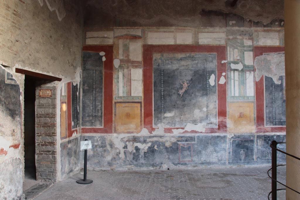 VI.15.1 Pompeii. October 2023.
Looking south towards south-east corner and doorway to room “o”, on left. Photo courtesy of Klaus Heese.