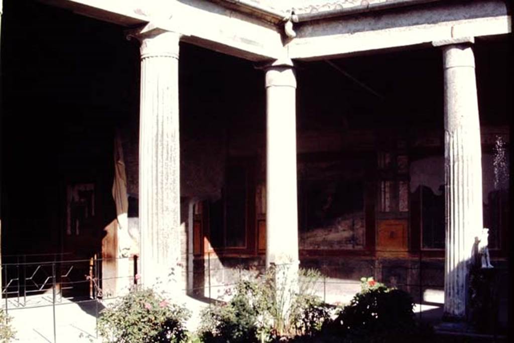 VI.15.1 Pompeii, 1968. Looking towards south-east corner. Photo by Stanley A. Jashemski.
Source: The Wilhelmina and Stanley A. Jashemski archive in the University of Maryland Library, Special Collections (See collection page) and made available under the Creative Commons Attribution-Non Commercial License v.4. See Licence and use details.
J68f0098