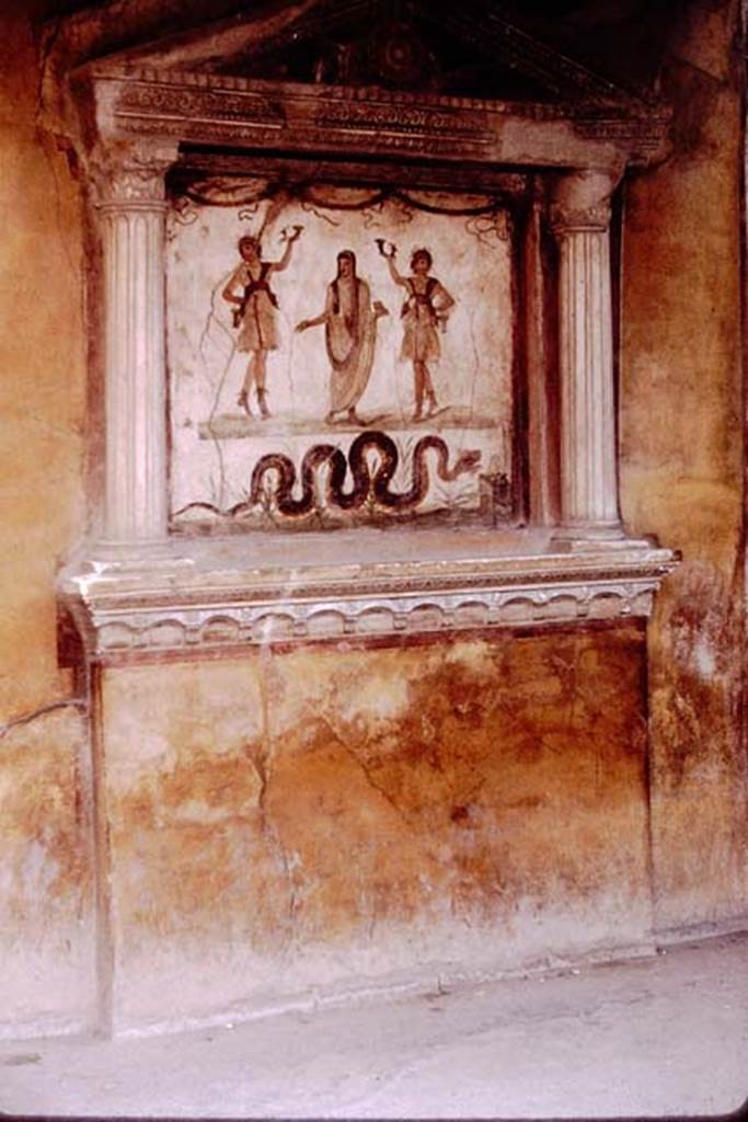 VI.15.1 Pompeii. 1964. Kitchen lararium. Photo by Stanley A. Jashemski.
Source: The Wilhelmina and Stanley A. Jashemski archive in the University of Maryland Library, Special Collections (See collection page) and made available under the Creative Commons Attribution-Non Commercial License v.4. See Licence and use details.
J64f1389
