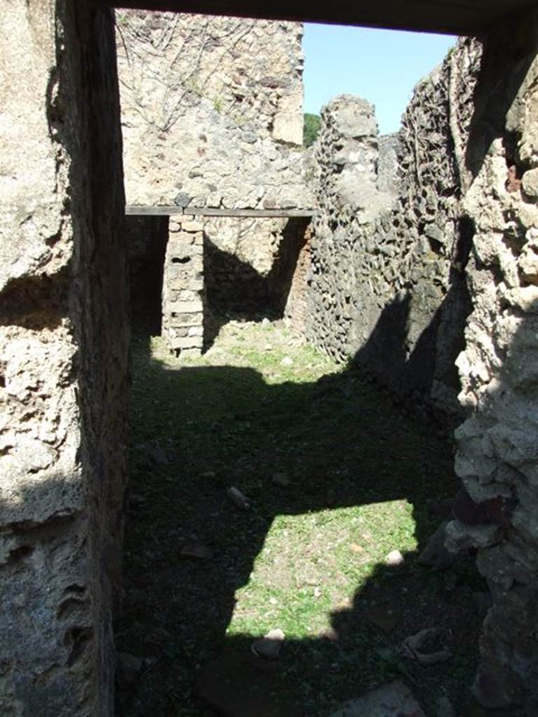 VI.15.5 Pompeii. March 2009. Room 2. Storeroom, Kitchen and Latrine. Looking north.