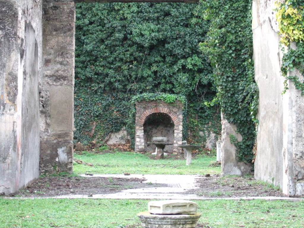 VI.15.5 Pompeii. December 2005. Looking across Atrium through Tablinum.