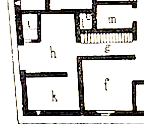VI.15.1 Pompeii. South-east corner with entrance at VI.15.27 on left.
Corridor g – from south side of atrium.
Room (shop) h – which acted as posticum to the house, with entrance at VI.15.27.
Latrine - i.
Stable – k.
Well - l (L).
See Sogliano, A. La Casa dei Vettii in Mon. Ant. 1898, (p.233-4, part of Fig.1)