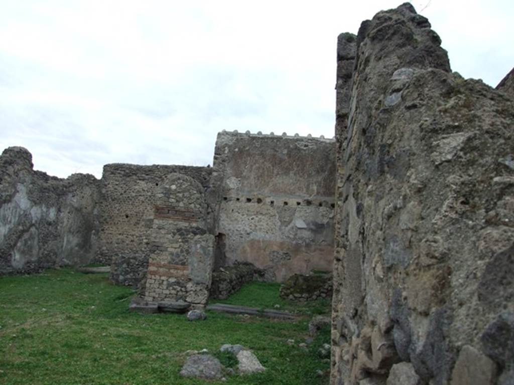 VI.16.4 Pompeii. December 2007. Looking west from rear entrance doorway of VI.16.3.