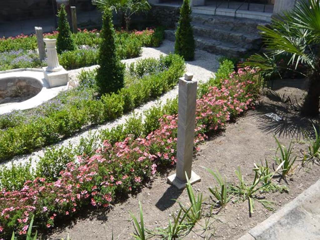VI.16.7 Pompeii. June 2013. Garden area, looking south-west. Photo courtesy of Buzz Ferebee.