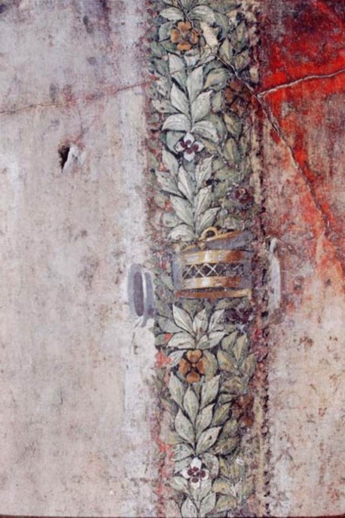 VI.16.7 Pompeii. 1968. Room G, detail from south side of central painting on east wall of oecus. Photo by Stanley A. Jashemski.
Source: The Wilhelmina and Stanley A. Jashemski archive in the University of Maryland Library, Special Collections (See collection page) and made available under the Creative Commons Attribution-Non Commercial License v.4. See Licence and use details.
J68f0213
