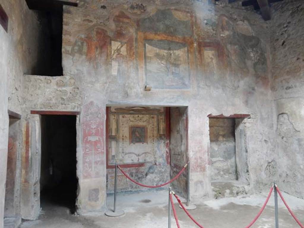 VI.16.15 Pompeii. May 2015. Looking towards Tablinum D, in the centre of the west wall. Photo courtesy of Buzz Ferebee.