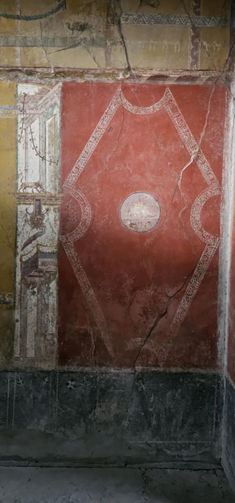 VI.16.15 Pompeii. December 2023.
North end of central painting of west wall of room F.
Photo courtesy of Miriam Colomer.