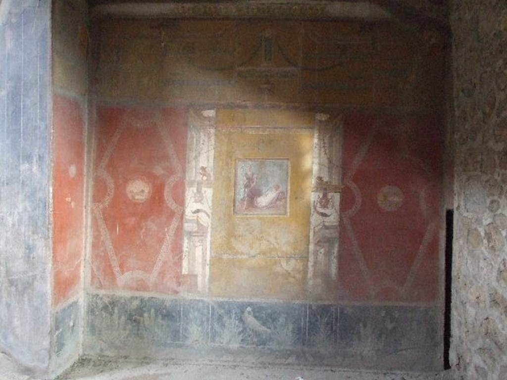 VI.16.15 Pompeii. December 2006. East wall of room F.