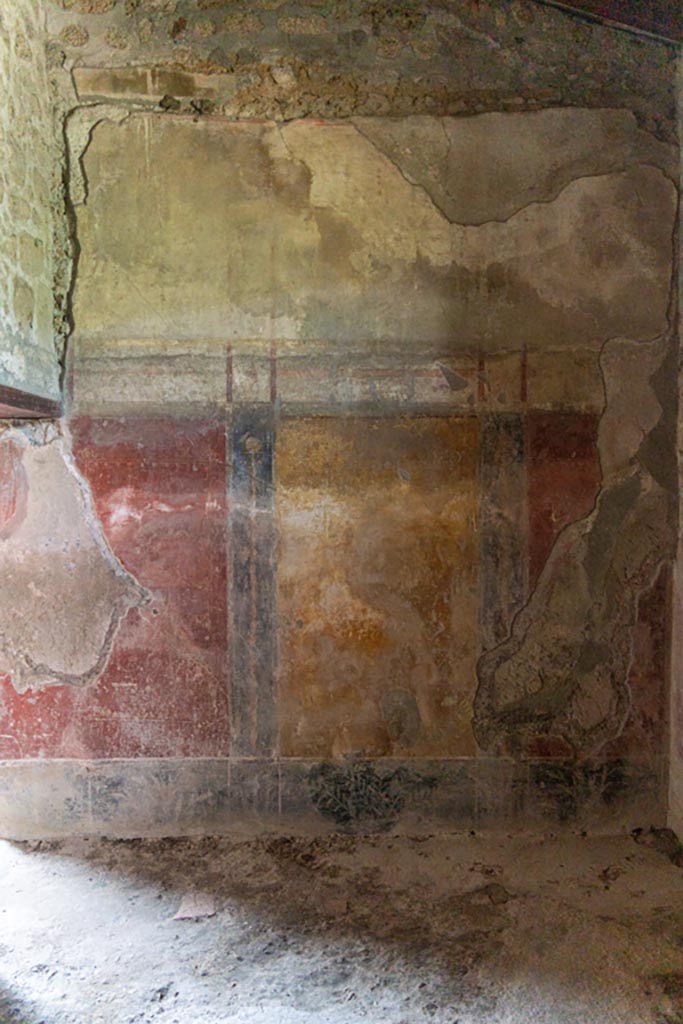 VI.16.15 Pompeii. January 2024.
Room H, looking towards north wall. Photo courtesy of Johannes Eber.