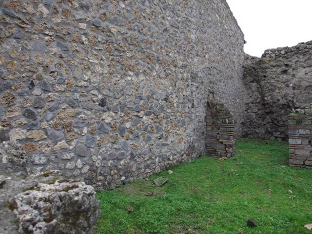 VI.16.18 Pompeii. December 2007. South wall and rear room in south west corner.