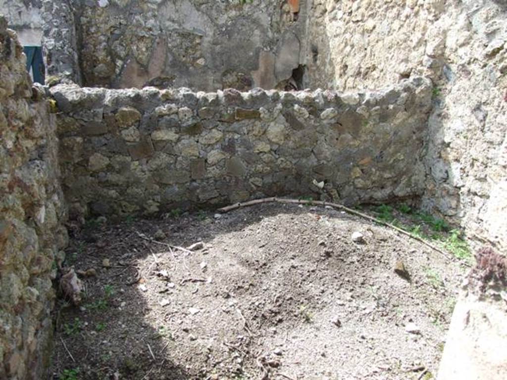 VI.16.28 Pompeii. March 2009. Room E, Stair room. Looking west.