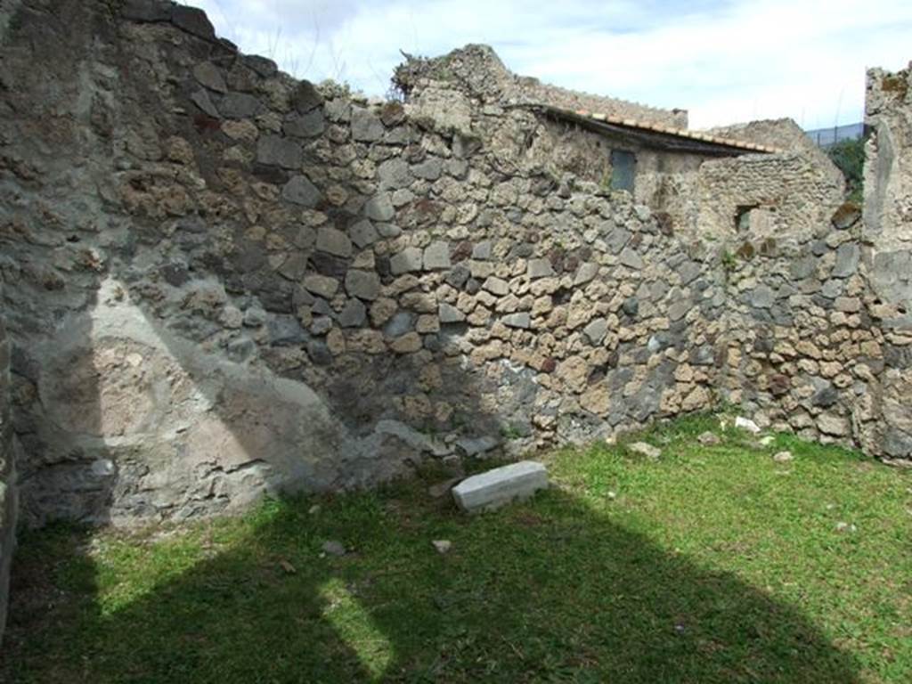 VI.16.32 Pompeii.  March 2009.  Room 4,  North wall .