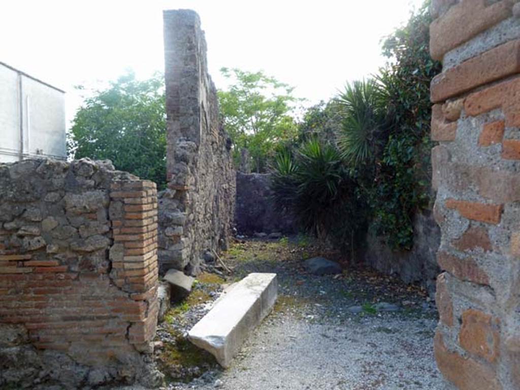 VI.17.24 Pompeii. May 2011. Looking west towards site of stairs, from entrance doorway.
Photo courtesy of Michael Binns.