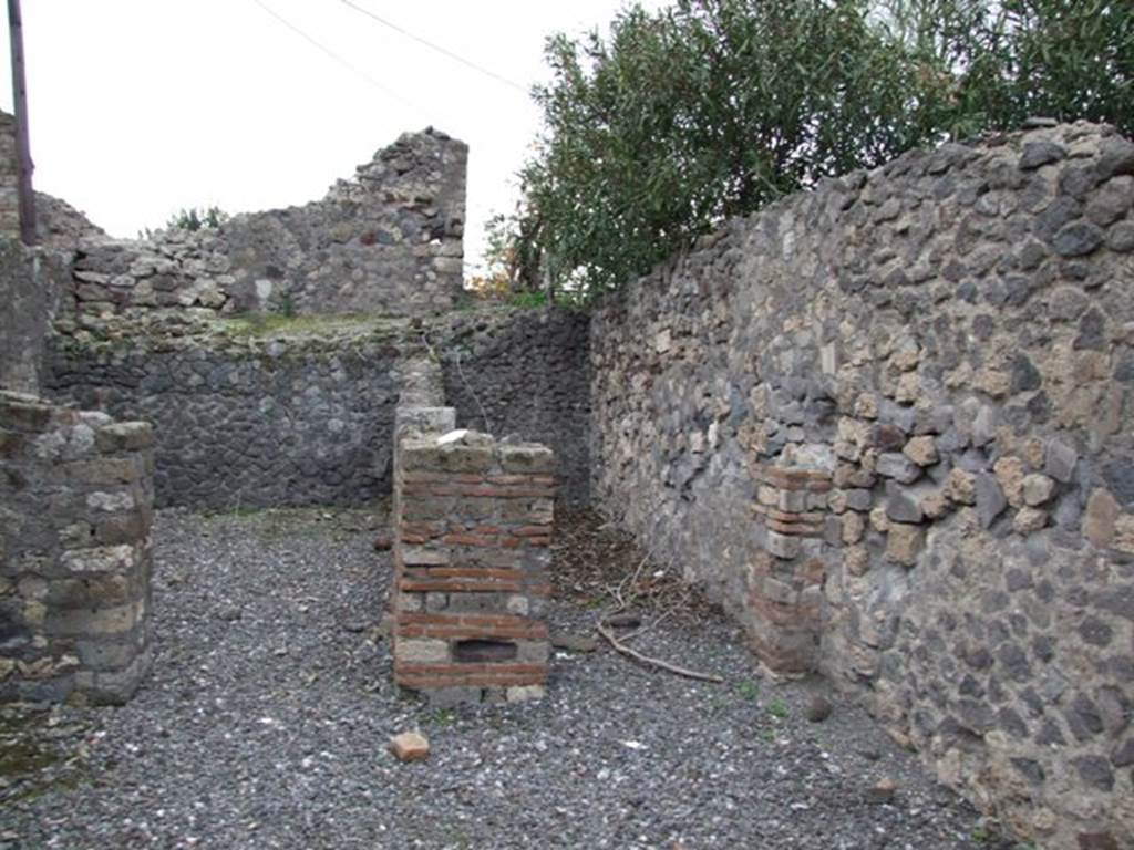 VI.17.31 Pompeii. December 2007. Rear rooms on west side.