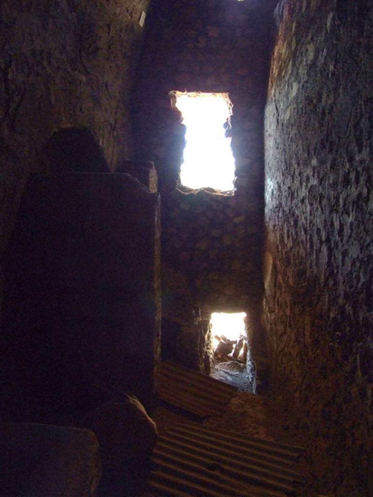 VI.17.42 Pompeii. March 2009. Kitchen 28. Looking west.