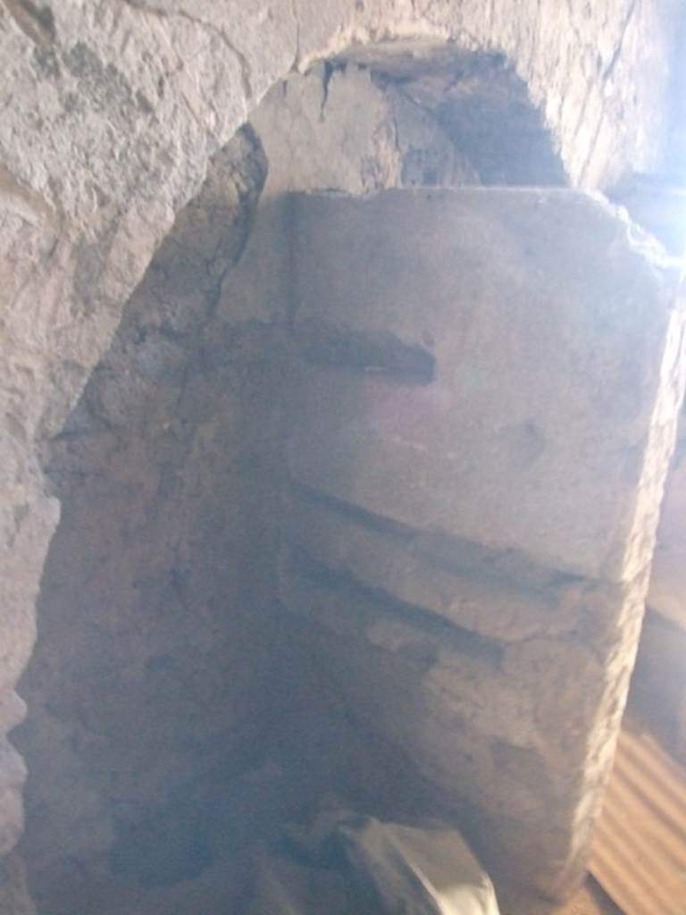 VI.17.42 Pompeii. March 2009. Kitchen 28, structure on south wall.